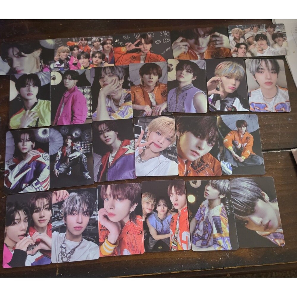 n.SSign Itty Bitty Photocard Set